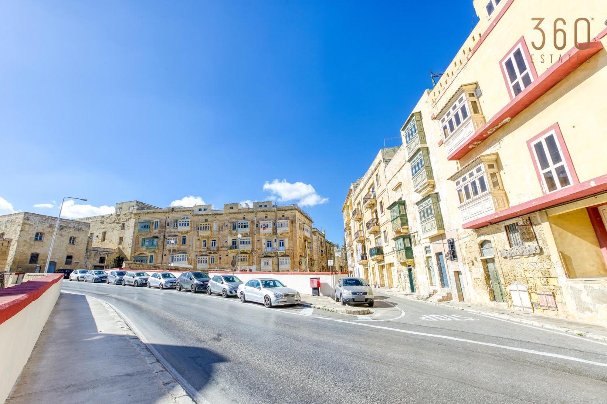 Charming Home With Sea Views & Maltese Balcony By 360 Estates Valletta Dış mekan fotoğraf